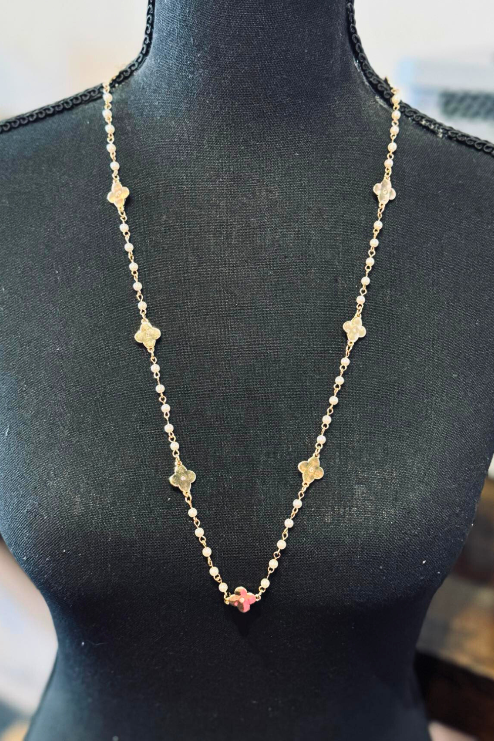 Pearl and Clover Necklace Set