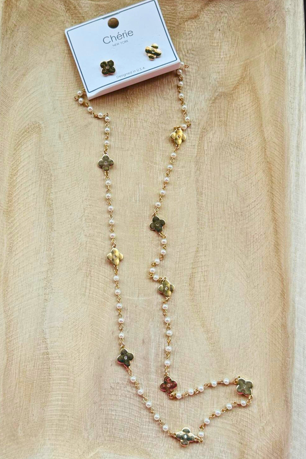 Pearl and Clover Necklace Set