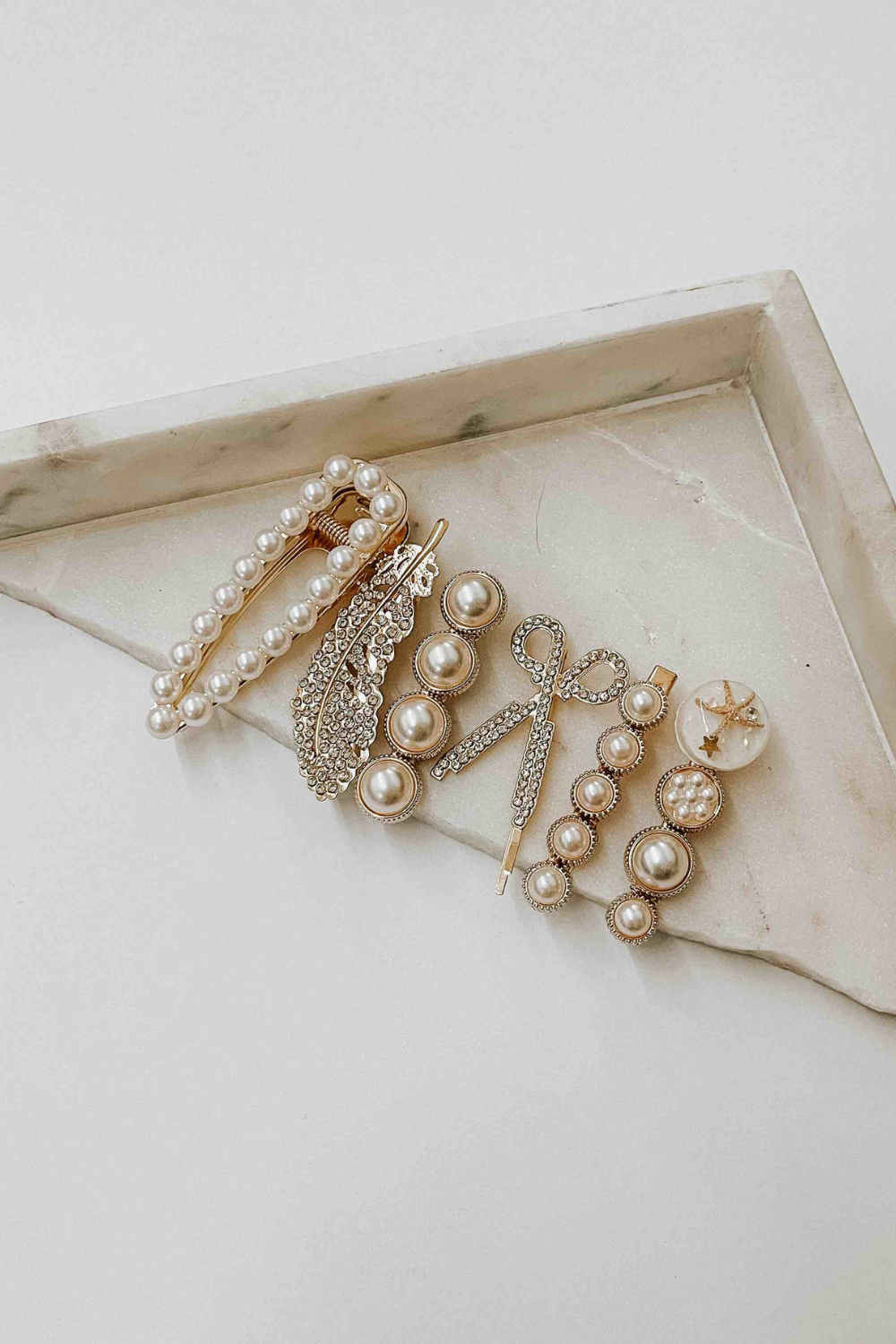 Queen of Pearl Clip Set