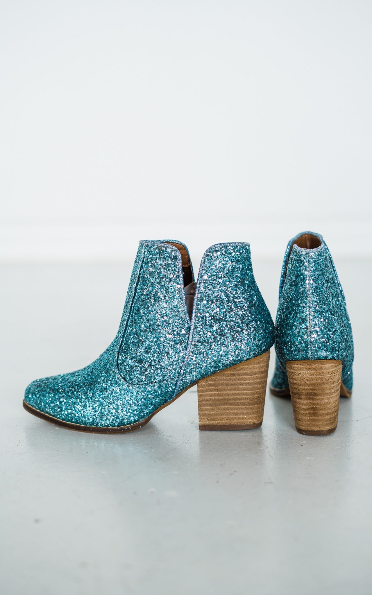 **ONLINE EXCLUSIVE** Fiera Booties in Blue