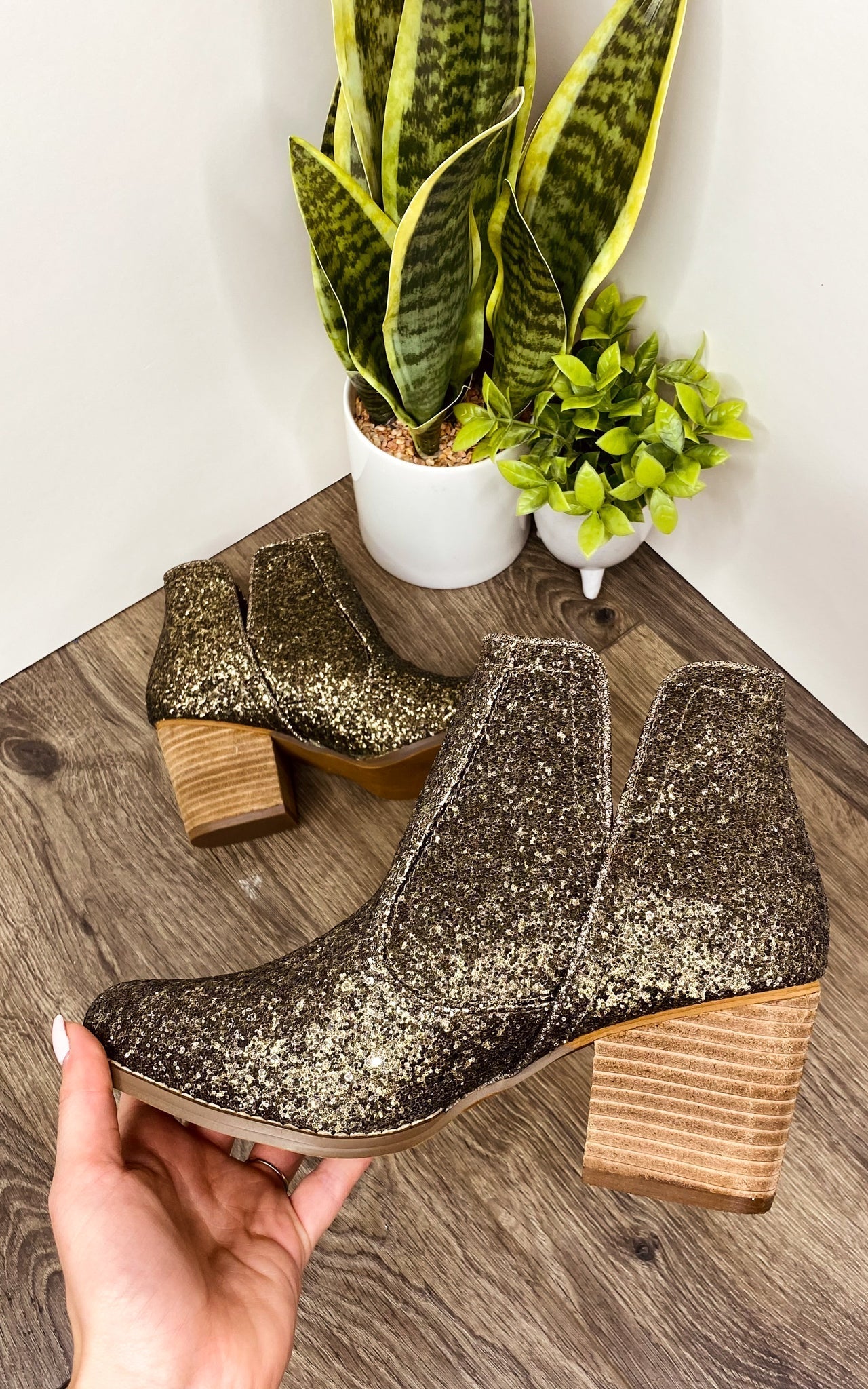 **ONLINE EXLUSIVE** Fiera Booties in Bronze