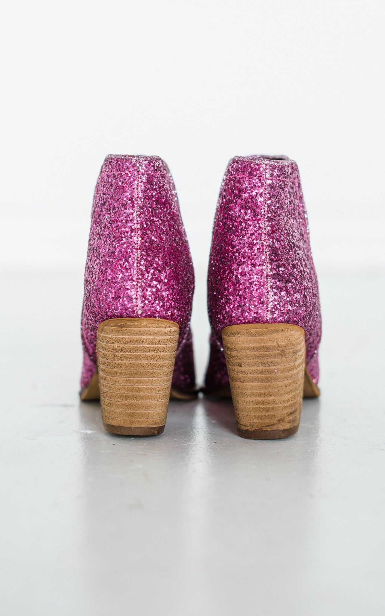 **ONLINE EXCLUSIVE** Fiera Booties in Pink