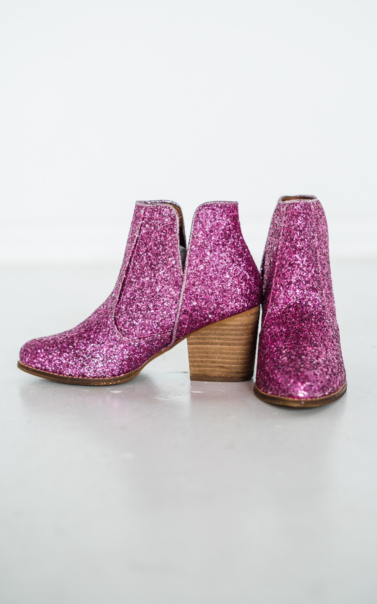 **ONLINE EXCLUSIVE** Fiera Booties in Pink