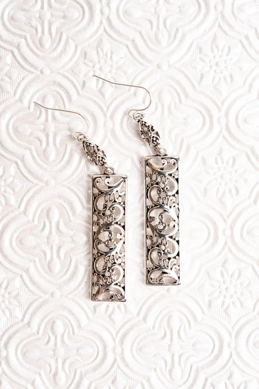 Scroll Kinwick Bar Earrings - Silvertone