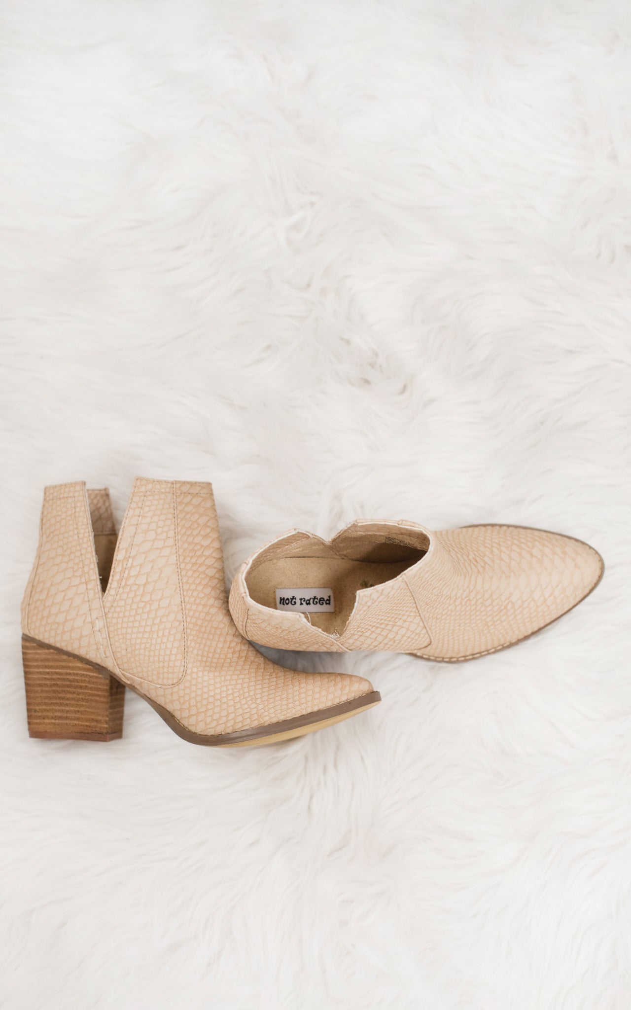 **ONLINE EXCLUSIVE** Tarim Bootie in Blush