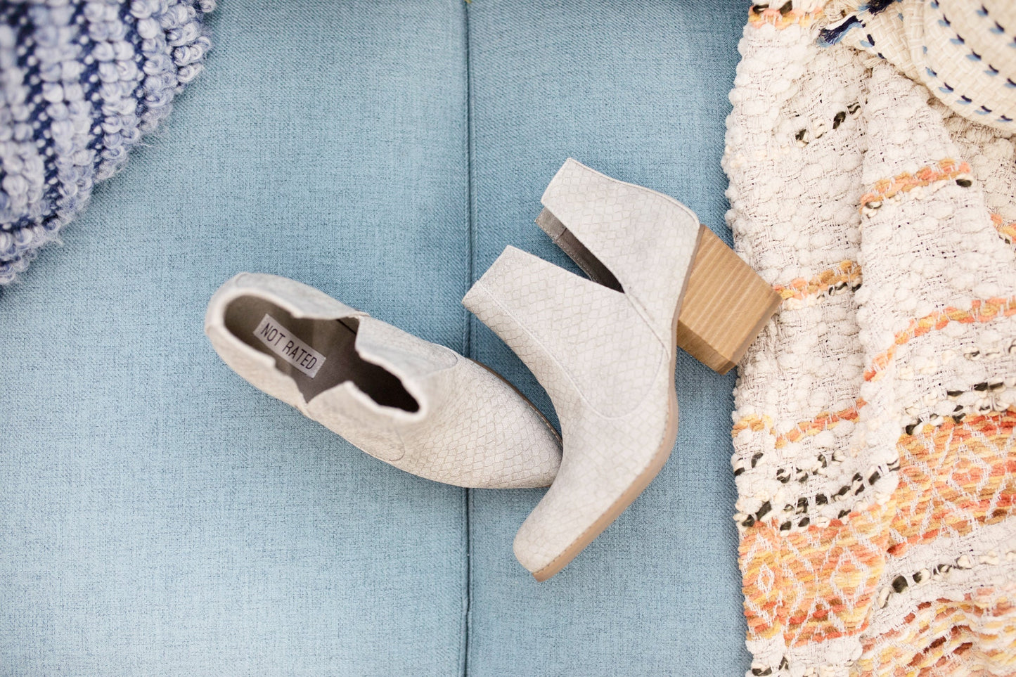 **ONLINE EXCLUSIVE** Tarim Bootie in Grey