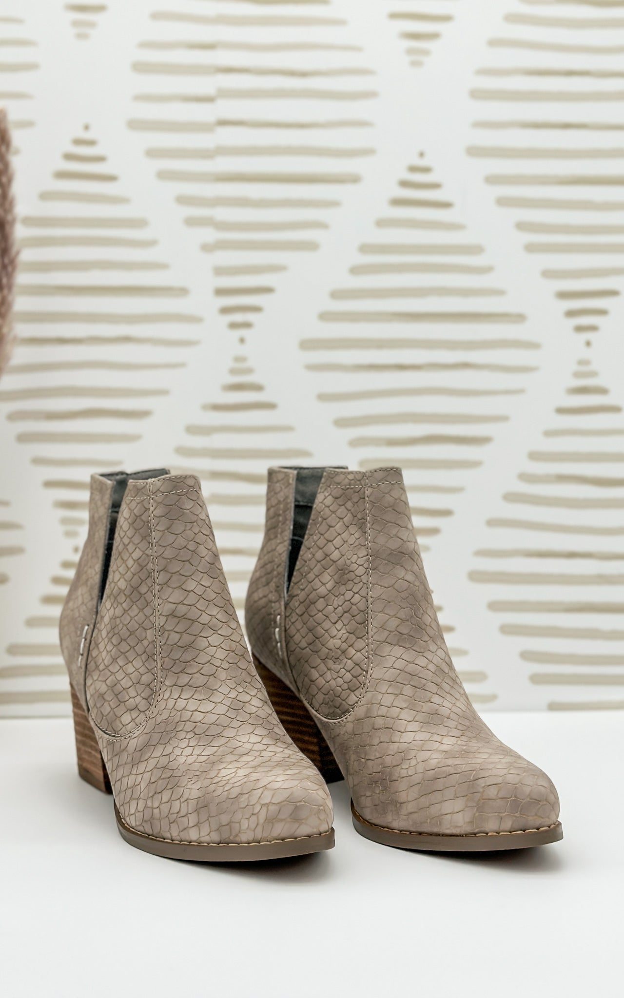 **ONLINE EXCLUSIVE** Tarim Bootie in Taupe