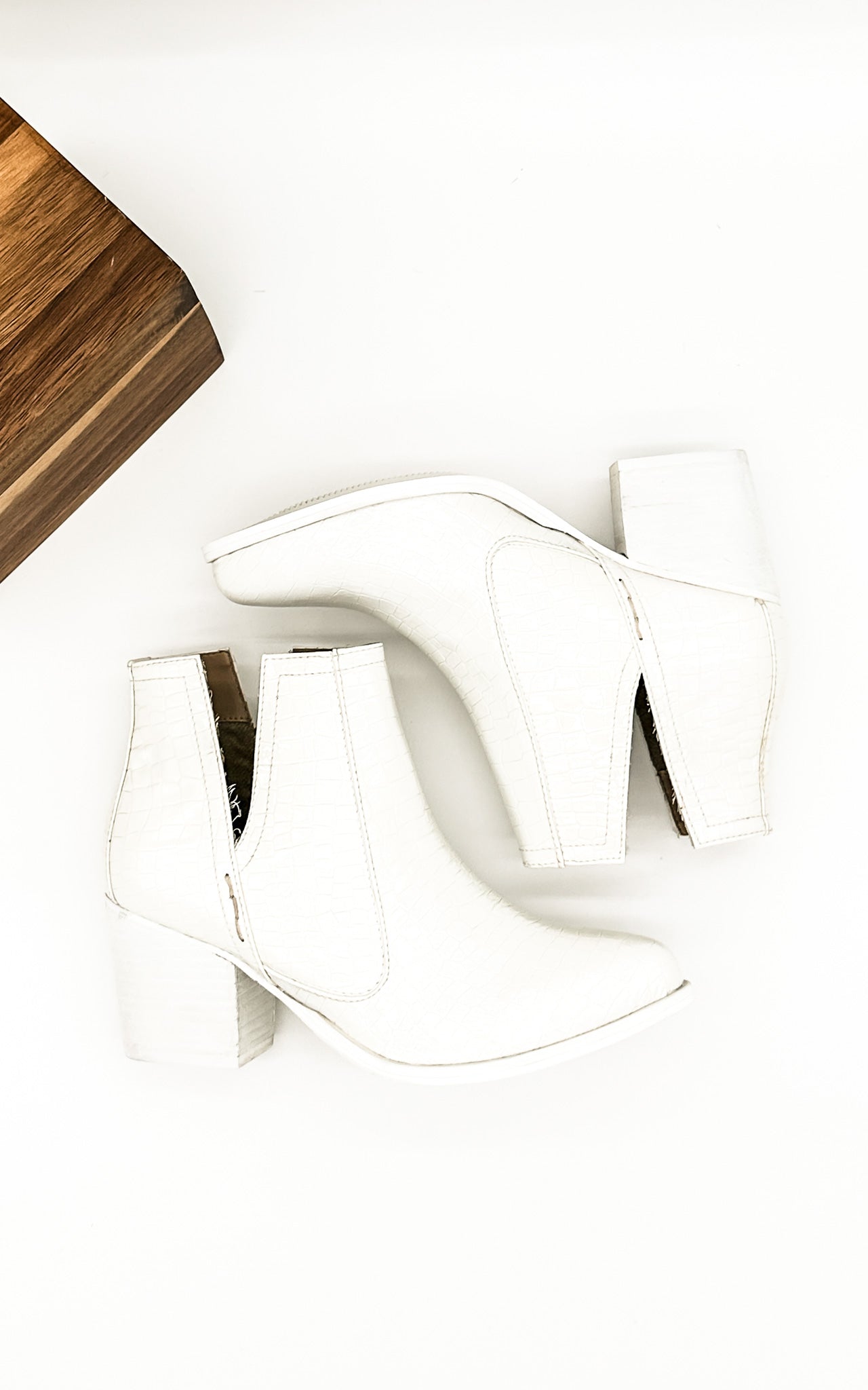 **ONLINE EXCLUSIVE** Tarim Bootie in White Croc