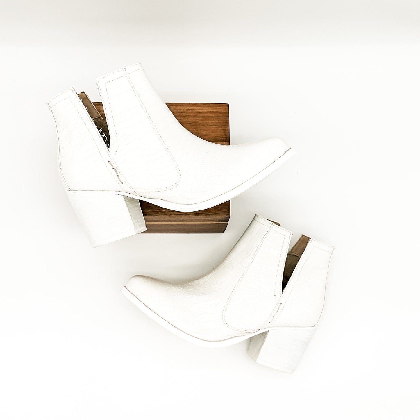 **ONLINE EXCLUSIVE** Tarim Bootie in White Croc